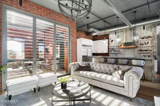 Photo #4: 6800093 Listing