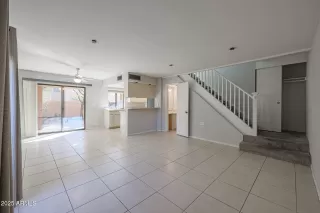 Photo #1: 6800101 Listing