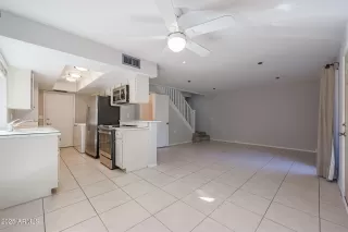 Photo #2: 6800101 Listing