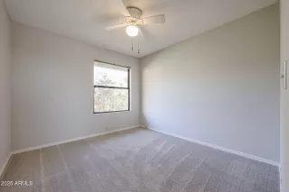 Photo #5: 6800101 Listing