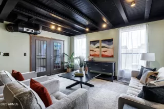 Photo #6: 6800201 Listing 