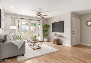 Photo #2: 6800224 Listing