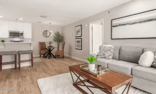 Photo #3: 6800224 Listing