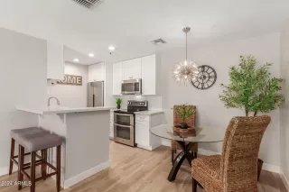 Photo #4: 6800224 Listing