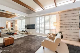 Photo #5: 6800471 Listing