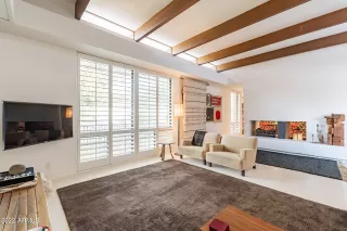 Photo #6: 6800471 Listing