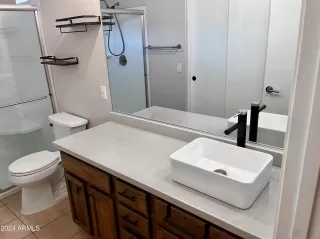 Photo #6: 6800790 Listing 