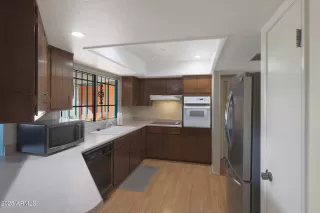 Photo #6: 6800818 Listing