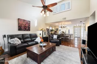 Photo #1: 6800967 Listing