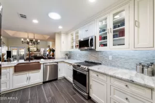 Photo #3: 6800967 Listing