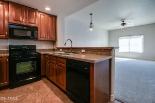 Photo #2: 6801175 Listing 