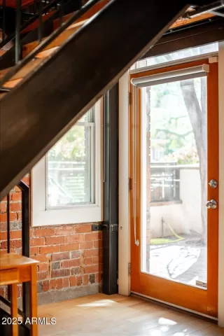 Photo #4: 6801278 Listing 