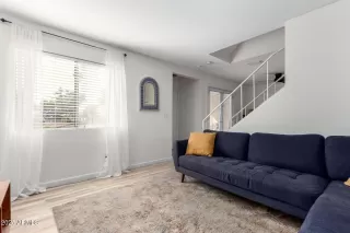 Photo #6: 6801505 Listing