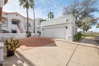 Photo #3: 6801676 Listing