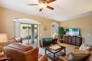 Photo #2: 6801815 Listing