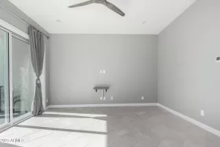 Photo #5: 6801844 Listing