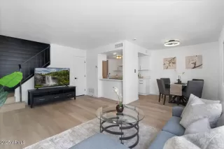 Photo #2: 6801910 Listing 