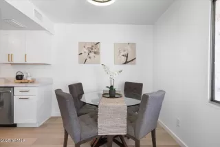 Photo #4: 6801910 Listing 