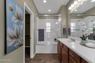 Photo #4: 6801926 Listing