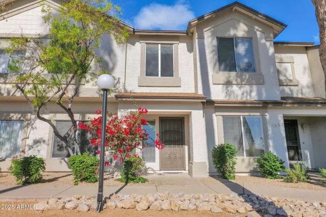 MLS: 6802051 Condo For Sale