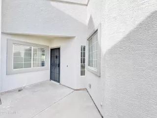 Photo #1: 6802052 Listing 