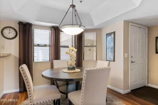 Photo #1: 6802287 Listing 