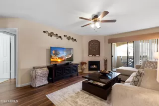 Photo #4: 6802287 Listing 