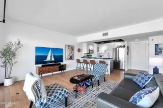 Photo #1: 6802343 Listing