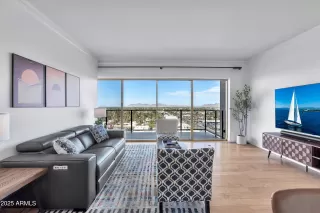 Photo #6: 6802343 Listing