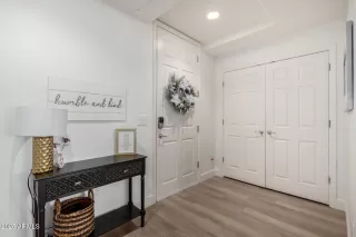 Photo #2: 6802348 Listing 