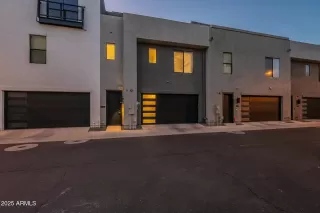 Photo #3: 6802474 Listing