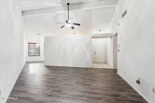 Photo #6: 6802551 Listing