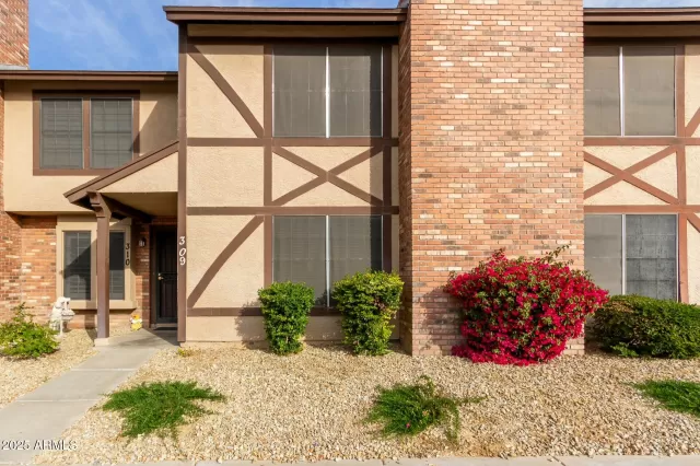 MLS: 6802656 Condo For Sale