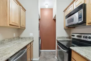 Photo #5: 6802712 Listing