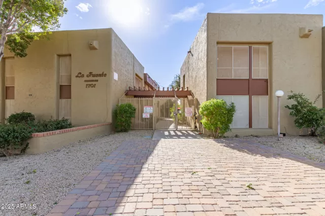 MLS: 6802831 Condo For Sale