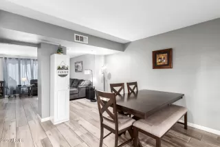 Photo #5: 6802920 Listing