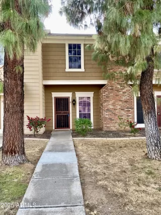 Photo #1: 6802942 Listing 