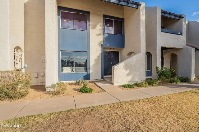 MLS: 6802969 Condo For Sale