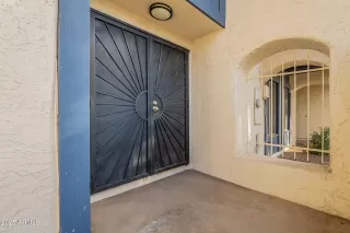 Photo #2: 6802969 Listing