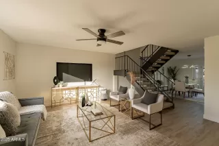 Photo #3: 6802969 Listing