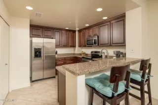 Photo #5: 6803072 Listing