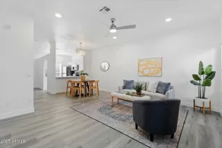 Photo #2: 6803121 Listing 