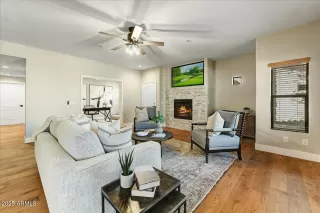 Photo #2: 6803135 Listing
