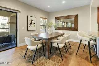 Photo #6: 6803135 Listing