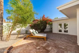 Photo #5: 6803201 Listing