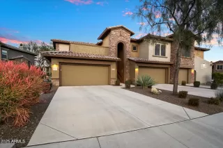 More Details about MLS # 6803248 : 2425 W BRONCO BUTTE TRAIL#2037
