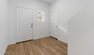 Photo #5: 6803272 Listing