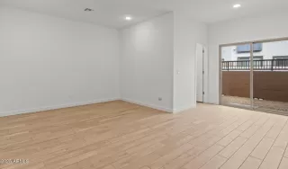 Photo #6: 6803272 Listing