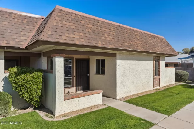 MLS: 6803273 Condo For Sale