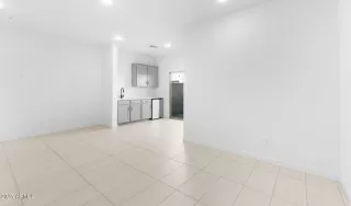 Photo #4: 6803304 Listing